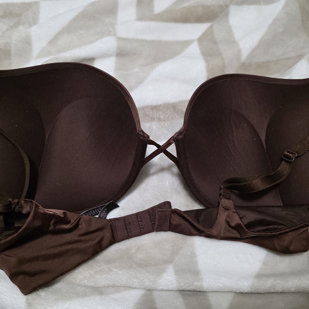 Victoria's Secret Red Lined Demi w/ Gold Holiday Accents & Brown Bombshell Bra - Picture 6 of 8